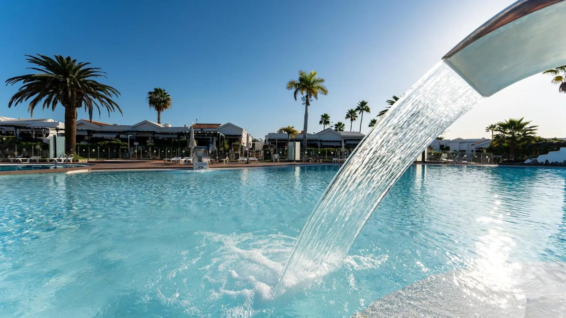 Luxury Poolside Holiday Home Maspalomas