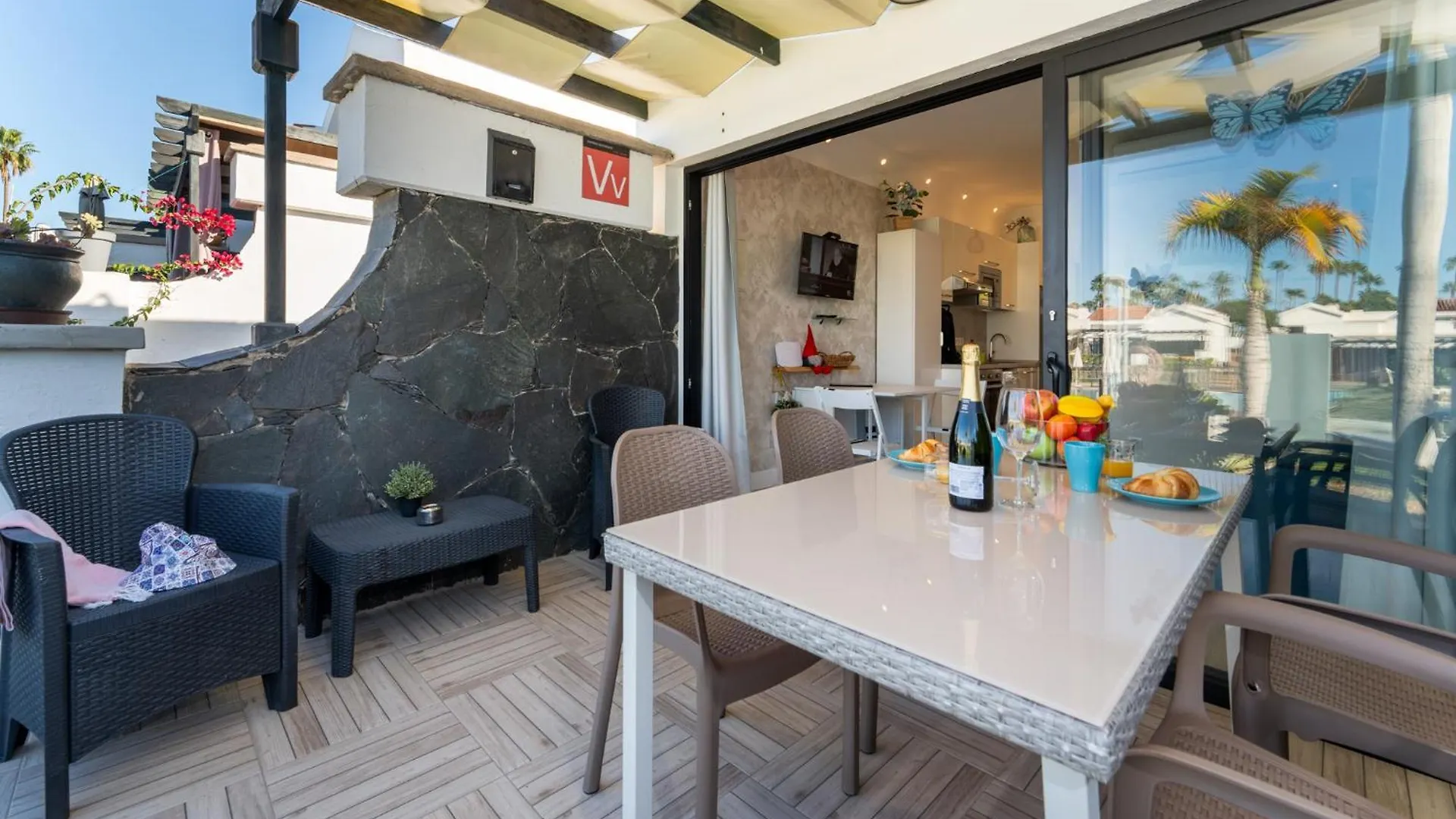 Luxury Poolside Holiday Home Maspalomas
